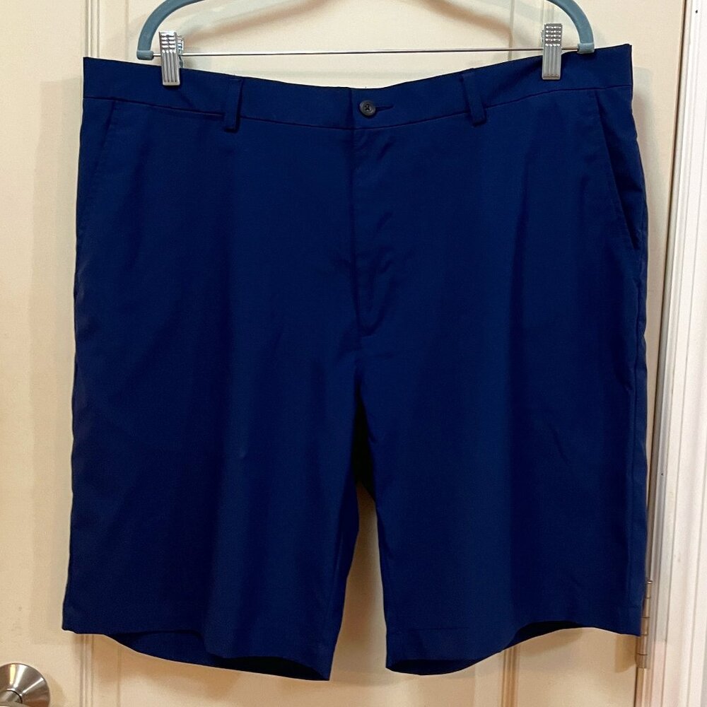 PGA Tour Men's Size 40 100% Polyester Golf Shorts. Navy Blue